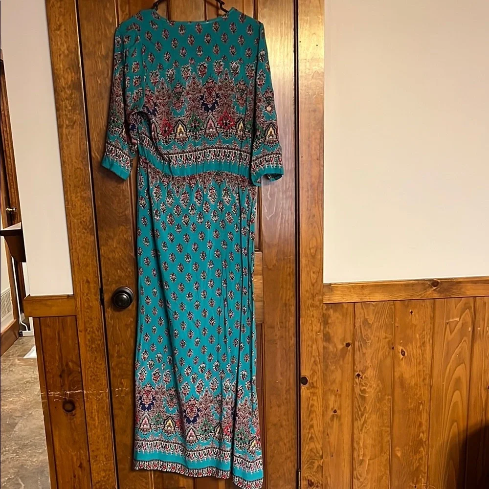 Blue Maxi Sundress with 3/4 Sleeves and Scoop Neck